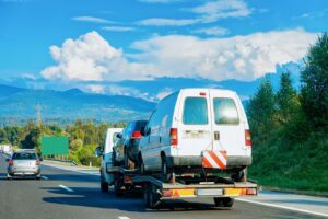 Read more about the article How To Safely Transport Multiple Cars For Long Distances