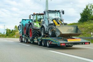 Read more about the article Towing Heavy Machinery: A Comprehensive Guide for Oklahoma City
